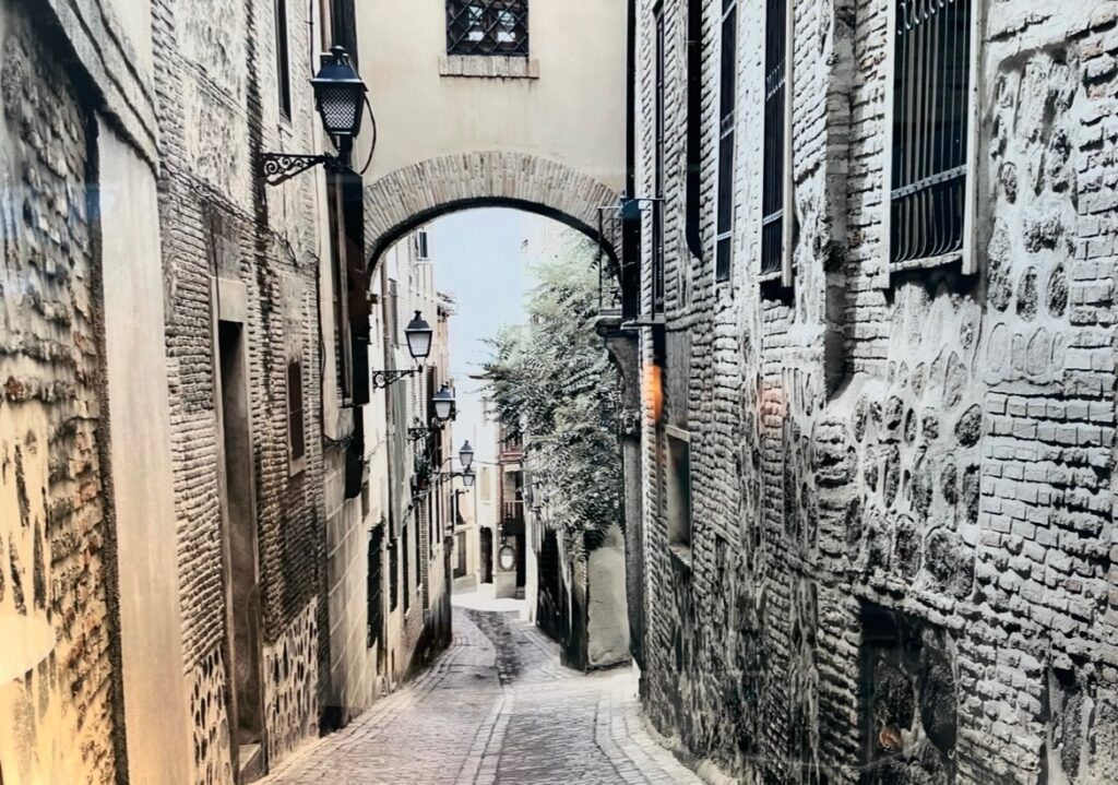 Photo of a brick alley in Toledo Spain